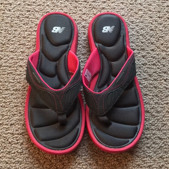 new balance memory foam flip flops